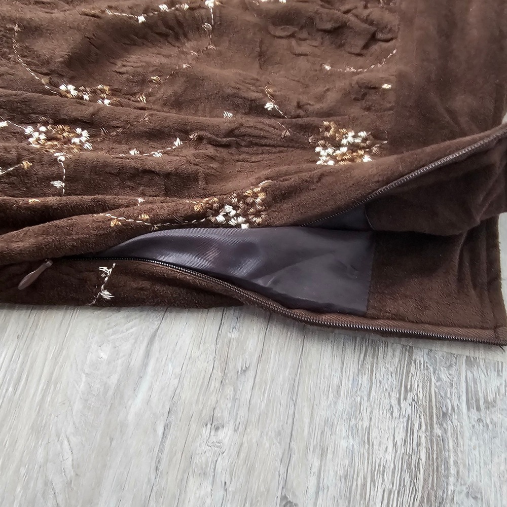 Vanny USA Brown Faux Suede Floral Embroidered Tiered Maxi Skirt Large Boho Retro - Picture 9 of 9